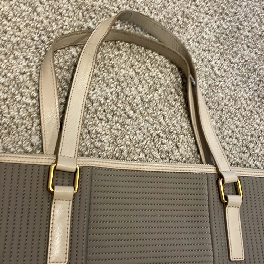 Marc Jacobs Tote - Picture 3 of 8